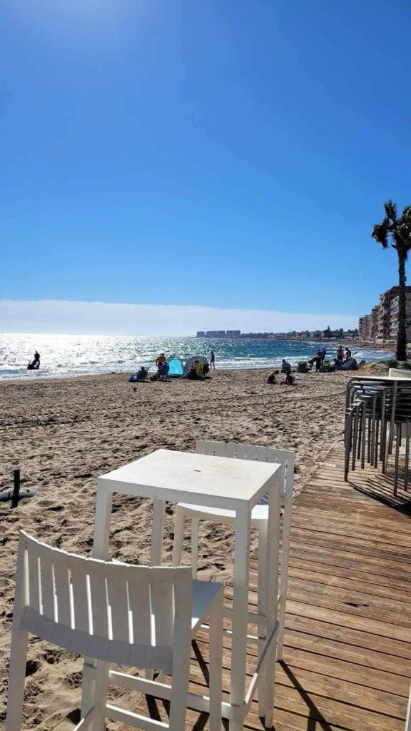 Playa De Los Naufragos Cozy Apartment With Pool Torrevieja Extérieur photo