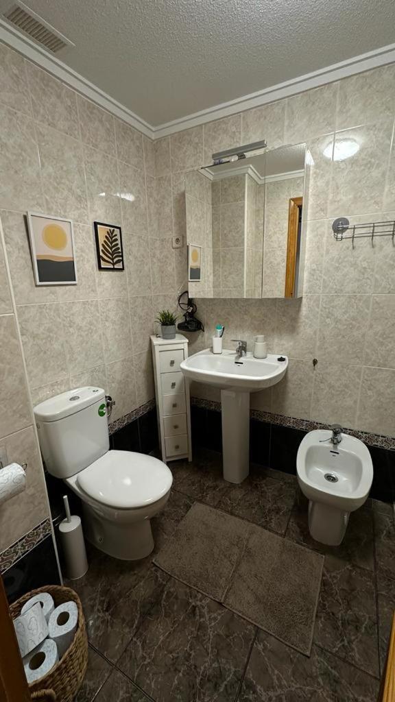 Playa De Los Naufragos Cozy Apartment With Pool Torrevieja Extérieur photo