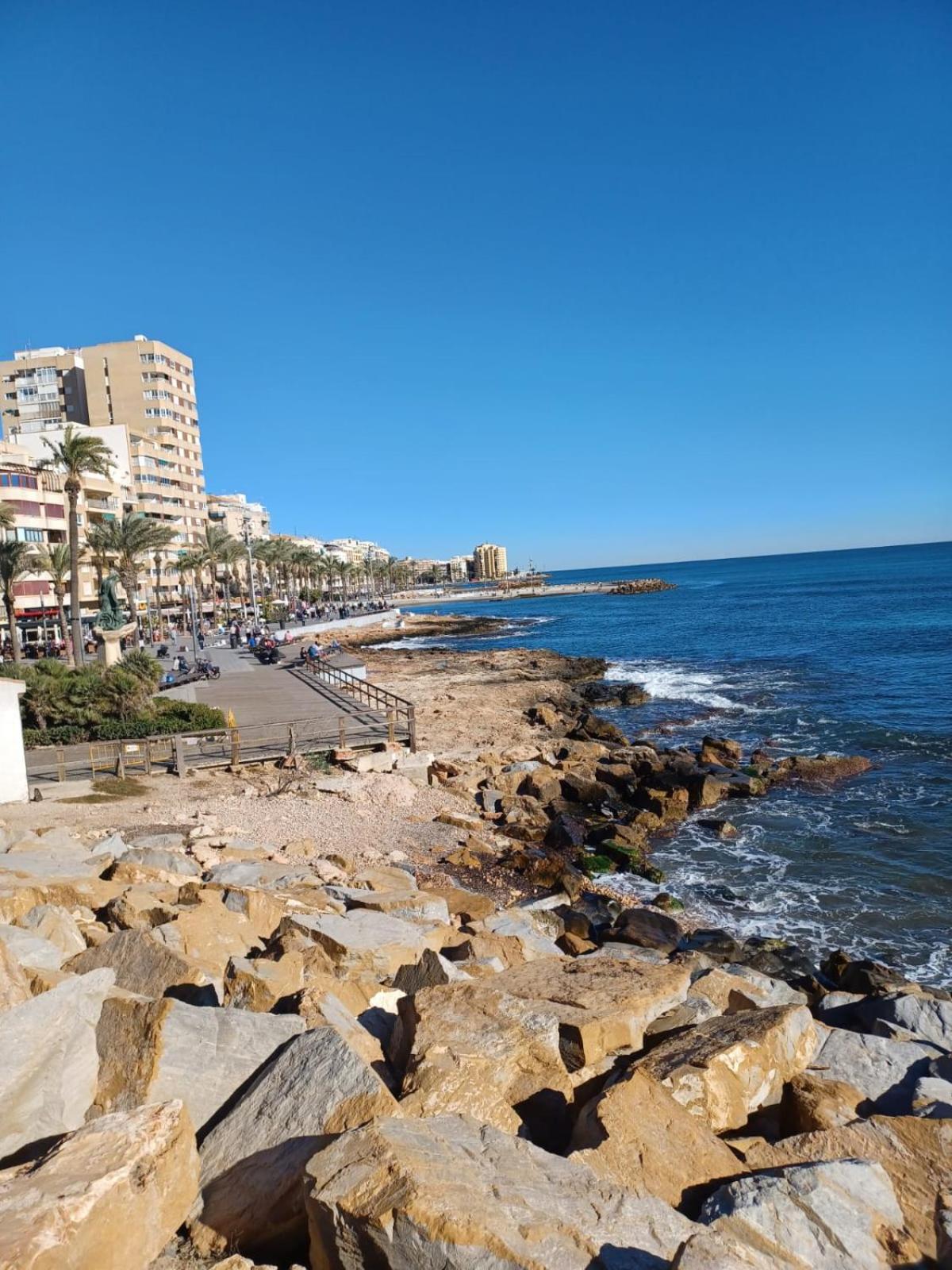 Playa De Los Naufragos Cozy Apartment With Pool Torrevieja Extérieur photo